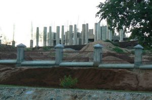 Adjacent to the Banda memorial is the unfinished Parliament Building