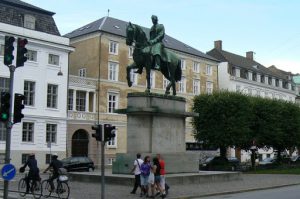 Statue of King Christian X who reigned during two modern