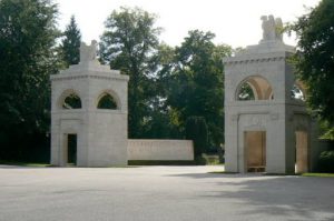 Meuse-Argonne American Cemetery: entrance towers