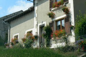 Most of the houses in St Juvin have window flower