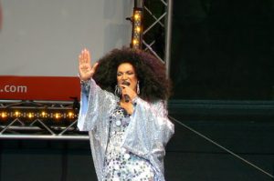 The 'Dutch Diana Ross' entertained the audience in Neumarkt 'village'