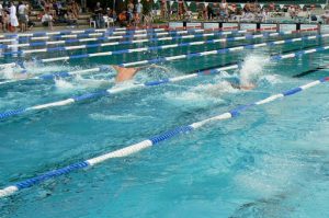 Men's butterfly race