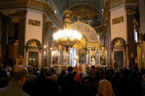 Easter mass inside Kazan cathedral