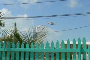 Topic Air plane coming in to land in San Pedro