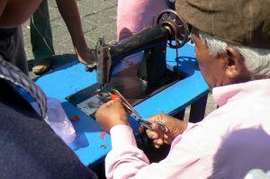 Tailor making cloth flowers