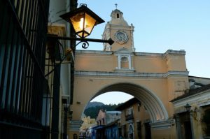 5th Avenida North with clock tower