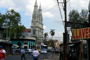 Iglesia El Calvario is not used because of its earthquake-damaged