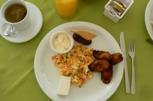 Lunch with fried plantains