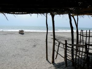 Along the beach in Libertad