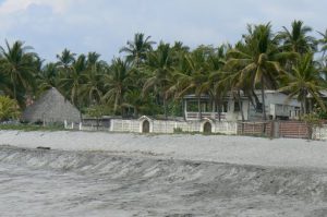 Holiday house along the beach