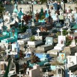 Colorful common graves