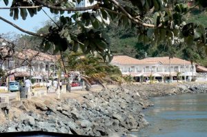 Shops and restaurants along the Causeway