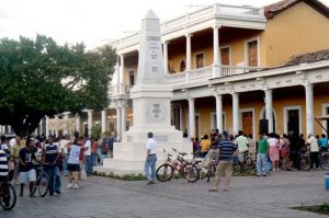 Independencia Plaza