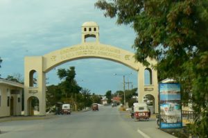 Arch to causeway over to Flores