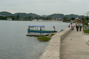 Along the new promenade