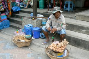 Egg and peanut vendor, Jomthien Beach