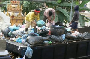 Trash collecting and sorting by hand