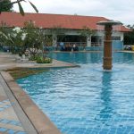 Jomthien: swimming pool at View Talay 3 condo tower