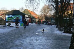 Unpaved streets in Christiania are frozen in winter