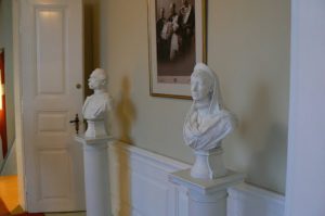 Royal apartments museum; bust of king and queen