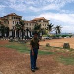 Colombo-colonial Galle Face Hotel on sea