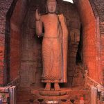 Aukana standing Buddha (about 70')