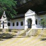 Dambulla cave Buddhist temple