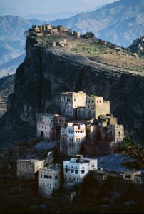 Yemen - Enormous rock outcrop provides shelter and lookout for