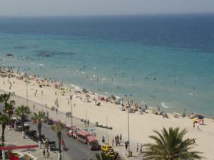 Tunisia - Mediterranean beach (photo credit-triki.chez-alice.fr)