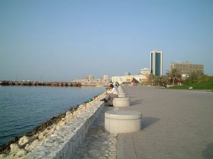 Bahrain - Manama waterfront  (photo-battutabahrain.blogspot.com)