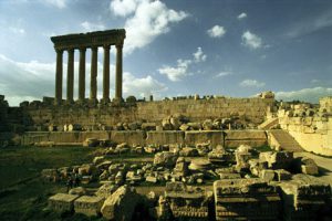 Lebanon - Roman ruins  (photo-bestourism.com)