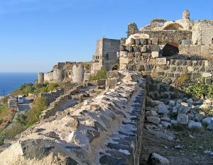 Lebanon - Ruins of Tortose Castle  (photo-autocarhire.com)