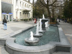 Yalta city: along the Pushkin promenade