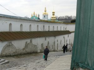 Ukraine, Kiev - Pechersk Lavra; walkway from Upper Lavra to Lower