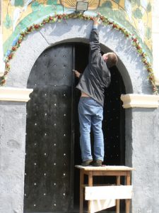 Ukraine, Lviv - central city: decorating for Easter