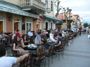 Montenegro, Podgorica: sidewalk cafes