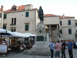 Croatia, Dubrovnik: market square with statue (?)