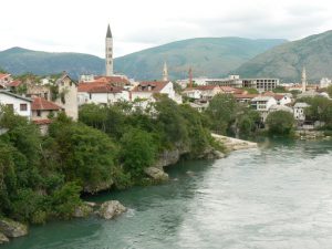 Bosnia-Herzegovina, Mostar City: the city is set among mountains  in