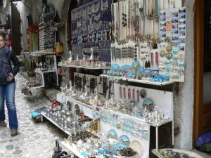 Bosnia-Herzegovina, Mostar City: stuff to buy