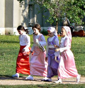 Bosnia-Herzegovina, Sarajevo City: girls in local ethnic costumes