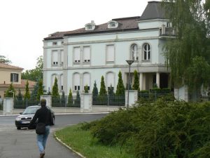 Serbia, Belgrade: adjacent to the House of Flowers are upscale