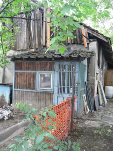 Serbia, Belgrade: in the middle of the city are downtrodden