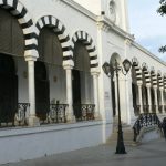 On the western edge of the medina are government buildings