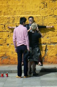 Tibet: Lhasa - Potala Palace - three friends