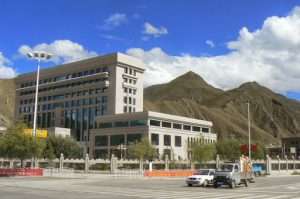 Tibet: Lhasa city - modern hospital
