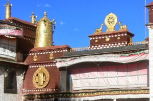 Tibet: Lhasa - Tibetan Quarter of the city; entry detail