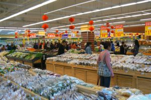Tibet: Lhasa - Baiyi Supermarket