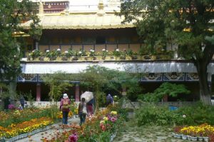 Tibet: Lhasa - Summer Palace has several smaller palaces on