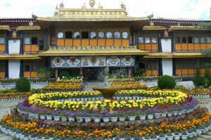 Tibet: Lhasa - Summer Palace has several palaces on the