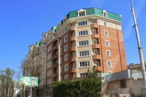Uzbekistan: Tashkent Modern high-rise apartment building; many of the units are vacant,